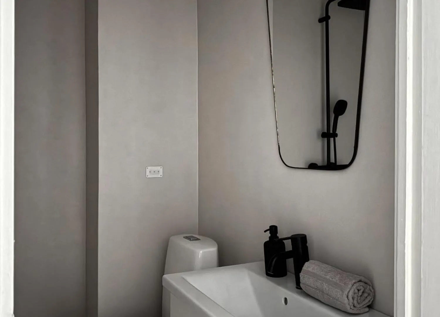 Newly Renovated Flat In Ullanlinna 赫尔辛基 公寓